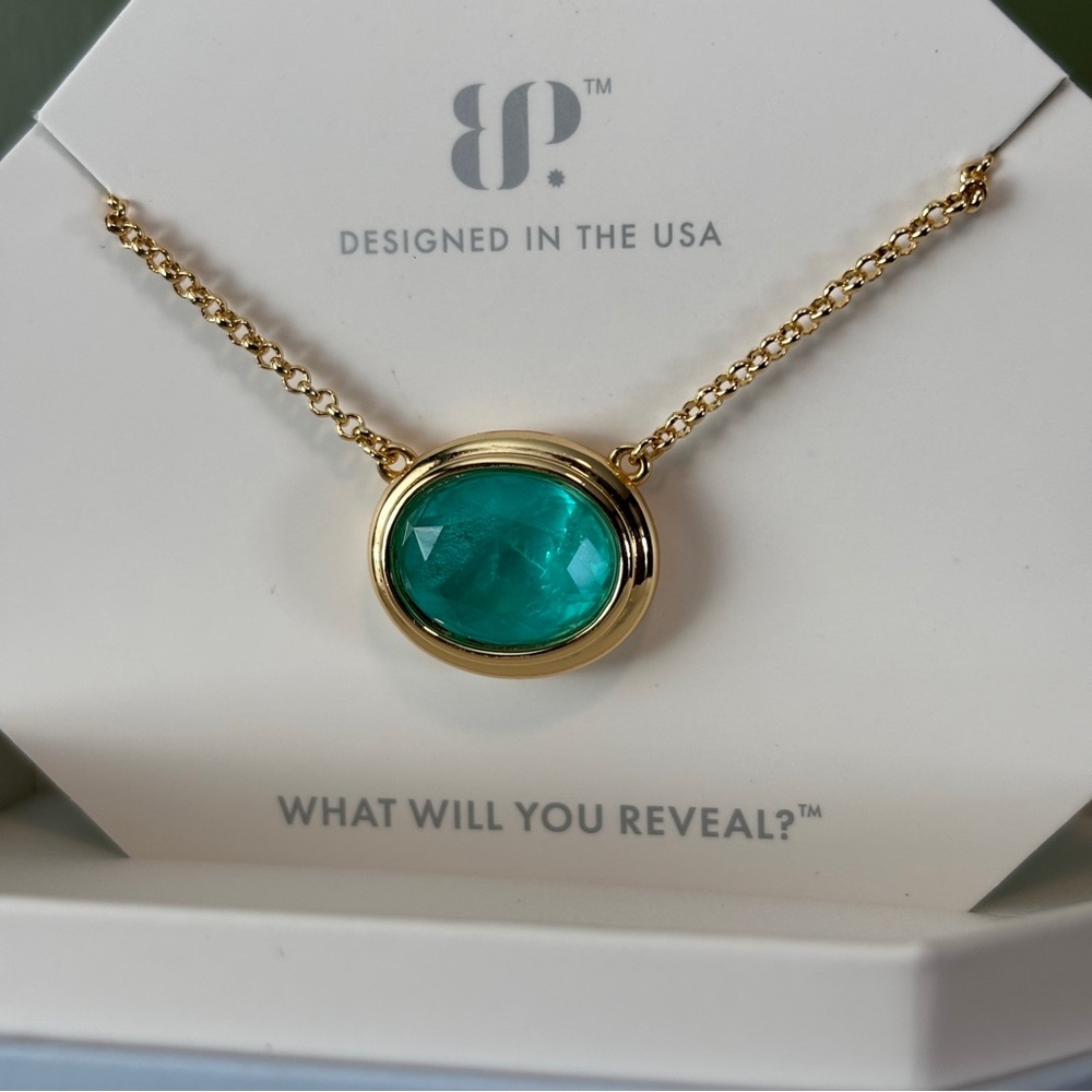 Aqua Chalcedony Pendant Necklace - Picture 2 of 3
